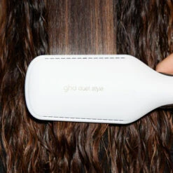 Lisseur GHD Séchant Duet Style 2-en-1 Blanc 16 Lisseur GHD Séchant Duet Style 2-en-1 Blanc -Coiffure Boutique lisseur ghd sechant duet style 2 en 1 blanc 1 6
